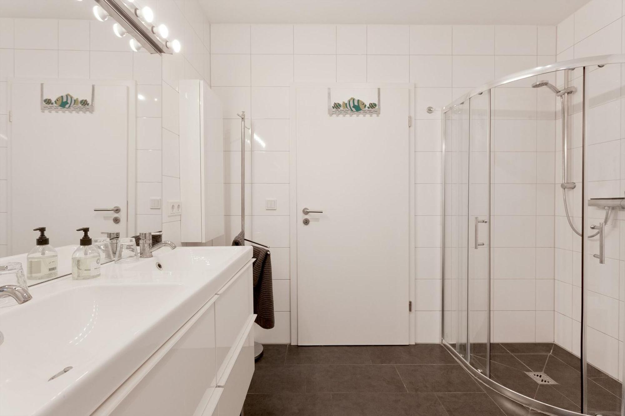 Fh Das Blaue Haus Am Peenestrom ペーネミュンデ エクステリア 写真