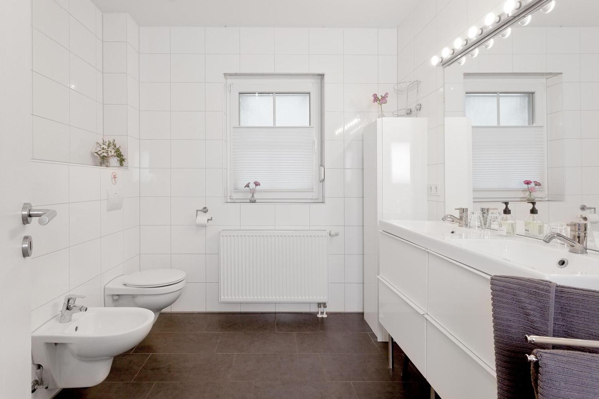 Fh Das Blaue Haus Am Peenestrom ペーネミュンデ エクステリア 写真