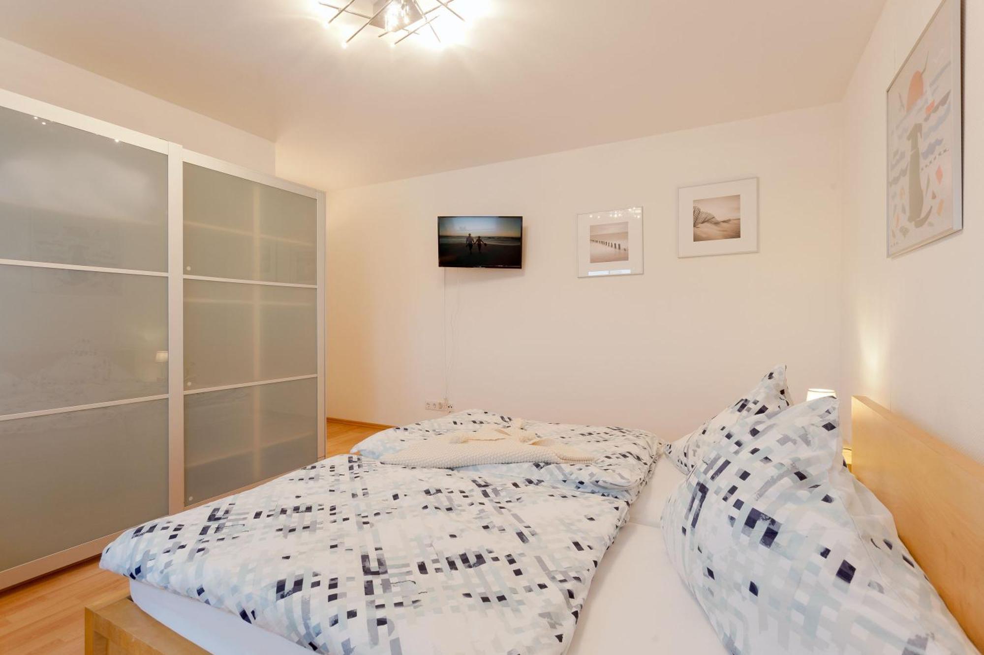 Fh Das Blaue Haus Am Peenestrom ペーネミュンデ エクステリア 写真